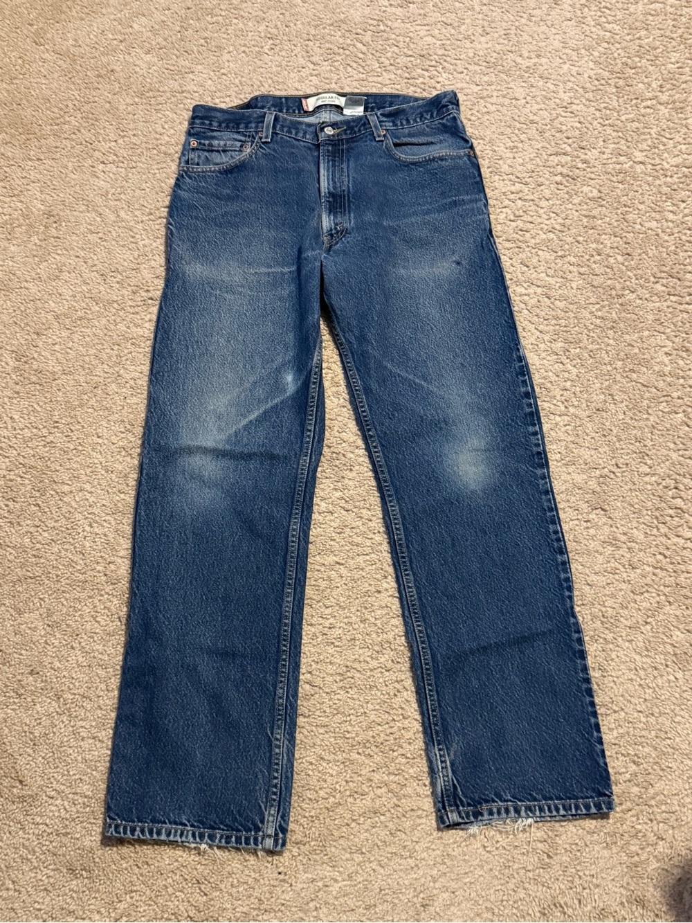 Levi’s 505 Regular Fit men’s jeans (36x32)